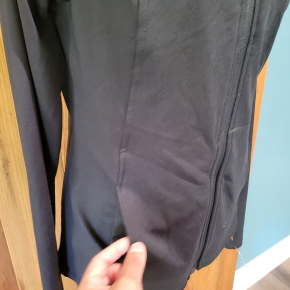 Women's Black Sports Fleese - Picture 3 of 12